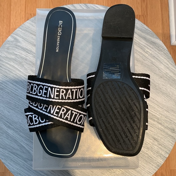BCBGeneration Women’s Kala Flat Sandals - Picture 4 of 4